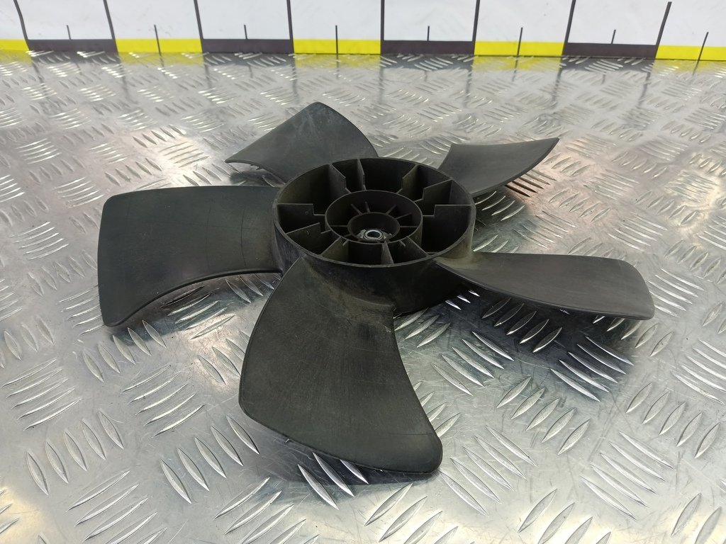 крыльчатка вентилятора MAZDA 6  L51015140, 750 рублей, Москва