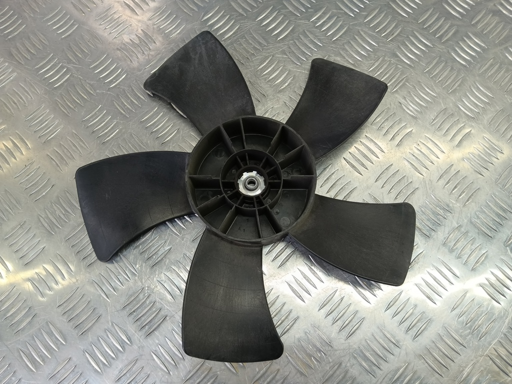 крыльчатка вентилятора MAZDA 6  L51015140, 750 рублей, Москва