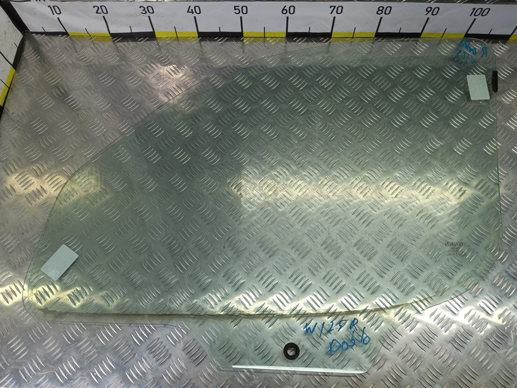 стекло двери SUZUKI Grand Vitara 1.6 4WD MT (106 л.с.)Grand Vitara  II (2005—2008) Внедорожник 8450164J00, 2240 рублей, Москва