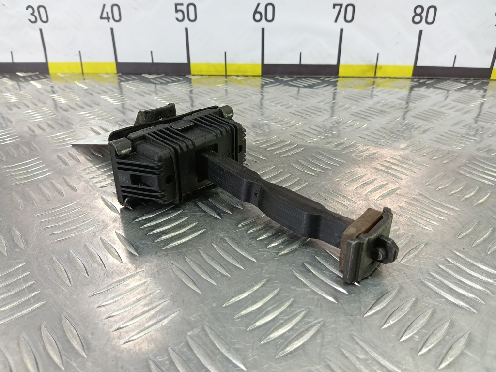 ограничитель двери Jaguar XF 2.7 AT (207 л.с.)XF  I (2007—2011) Седан C2Z2078, 630 рублей, Москва