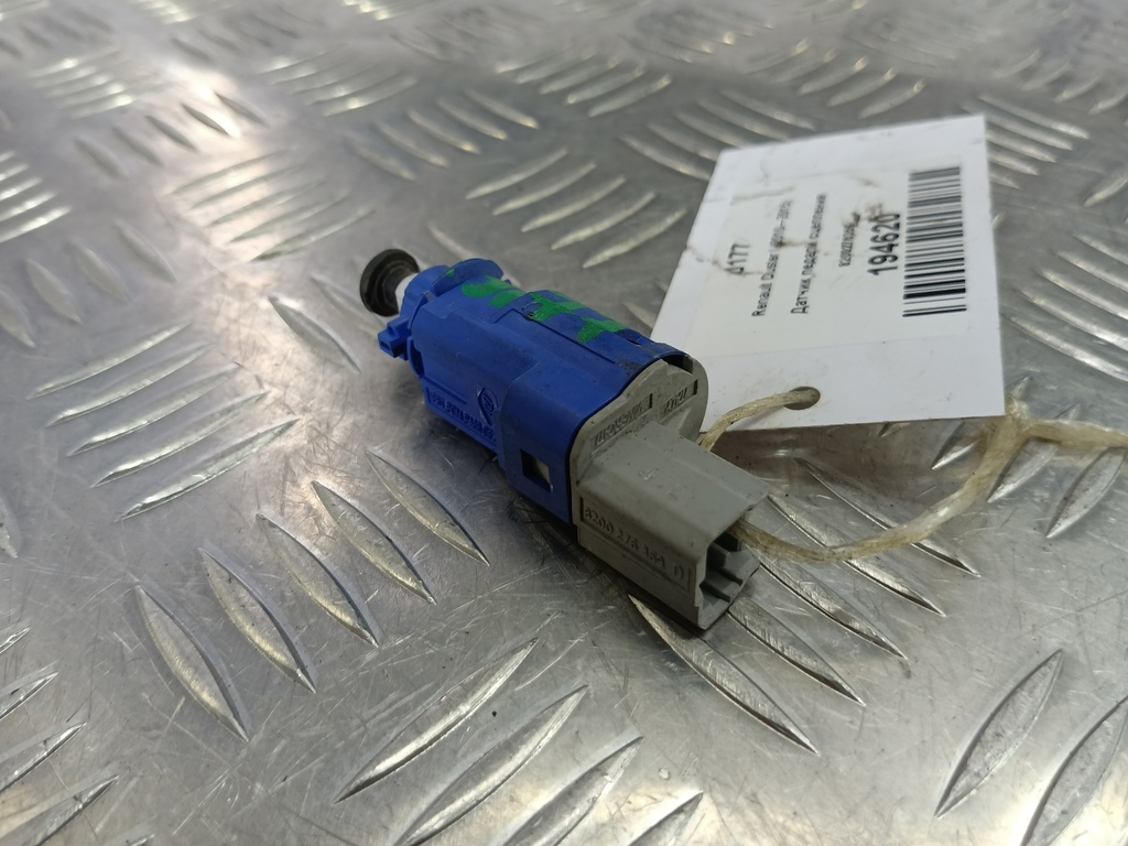 датчик педали сцепления Renault Duster  8200276359, 520 рублей, Москва