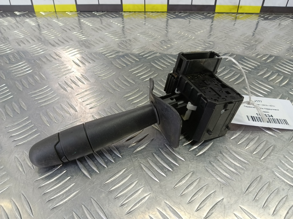 переключатель подрулевой Renault Duster  8201168003, 2820 рублей, Москва