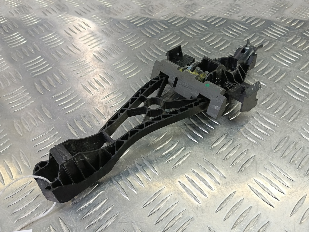 ответная часть ручки двери Jaguar XF 2.7 AT (207 л.с.)XF  I (2007—2011) Седан C2P14341, 860 рублей, Москва