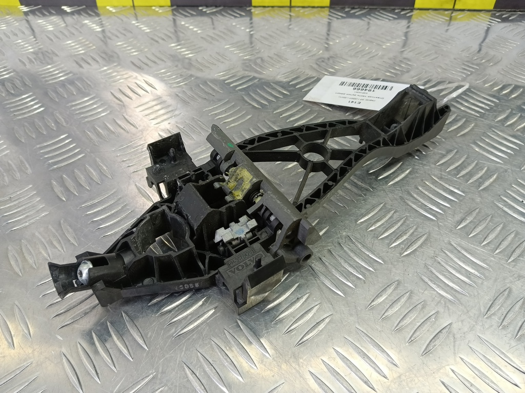 ответная часть ручки двери Jaguar XF 2.7 AT (207 л.с.)XF  I (2007—2011) Седан C2P14341, 860 рублей, Москва