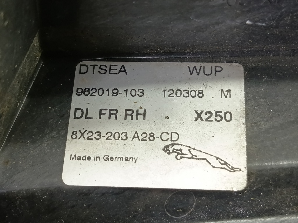 замок двери Jaguar XF 2.7 AT (207 л.с.)XF  I (2007—2011) Седан C2D5635, 3620 рублей, Москва