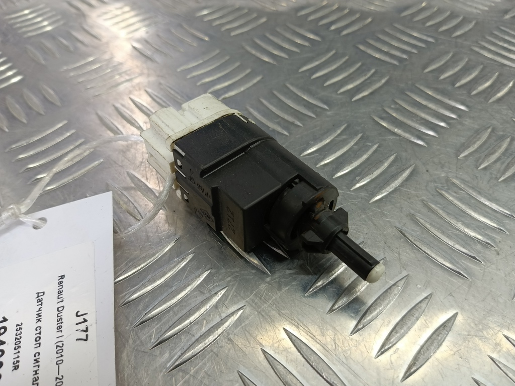 датчик включения стоп-сигнала Renault Duster  253205115R, 1210 рублей, Москва