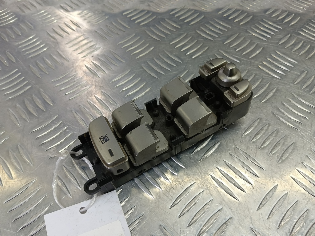 блок управления стеклоподъемниками Jaguar XF 2.7 AT (207 л.с.)XF  I (2007—2011) Седан C2Z11176, 980 рублей, Москва