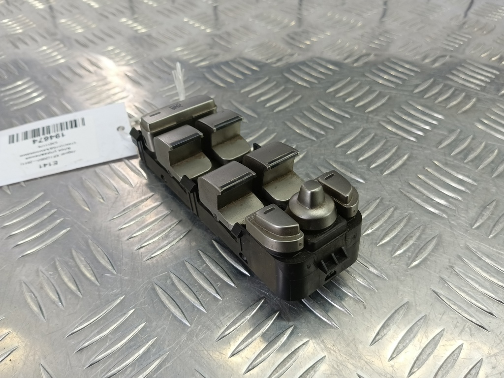 блок управления стеклоподъемниками Jaguar XF 2.7 AT (207 л.с.)XF  I (2007—2011) Седан C2Z11176, 980 рублей, Москва