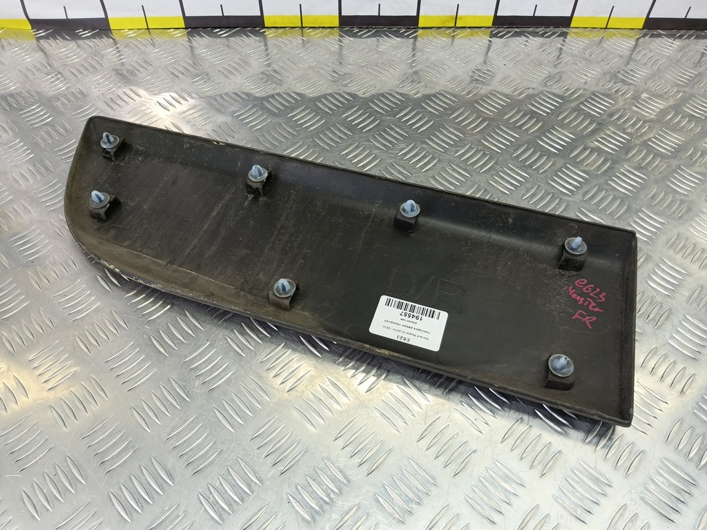 накладка двери Renault Master  808200149R, 1780 рублей, Москва