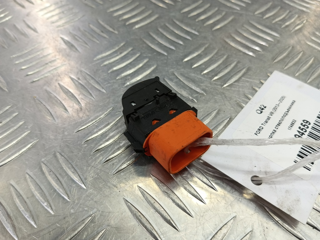 кнопка стеклоподъемника FORD Transit  1746832, 980 рублей, Москва