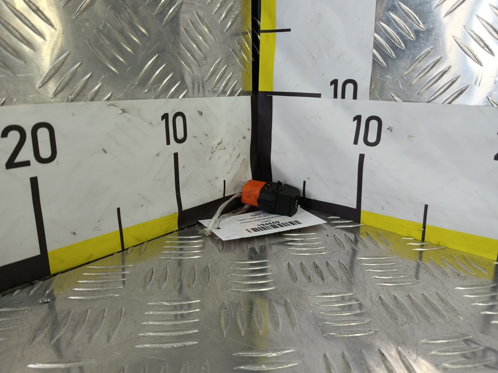 кнопка стеклоподъемника FORD Transit  1746832, 980 рублей, Москва