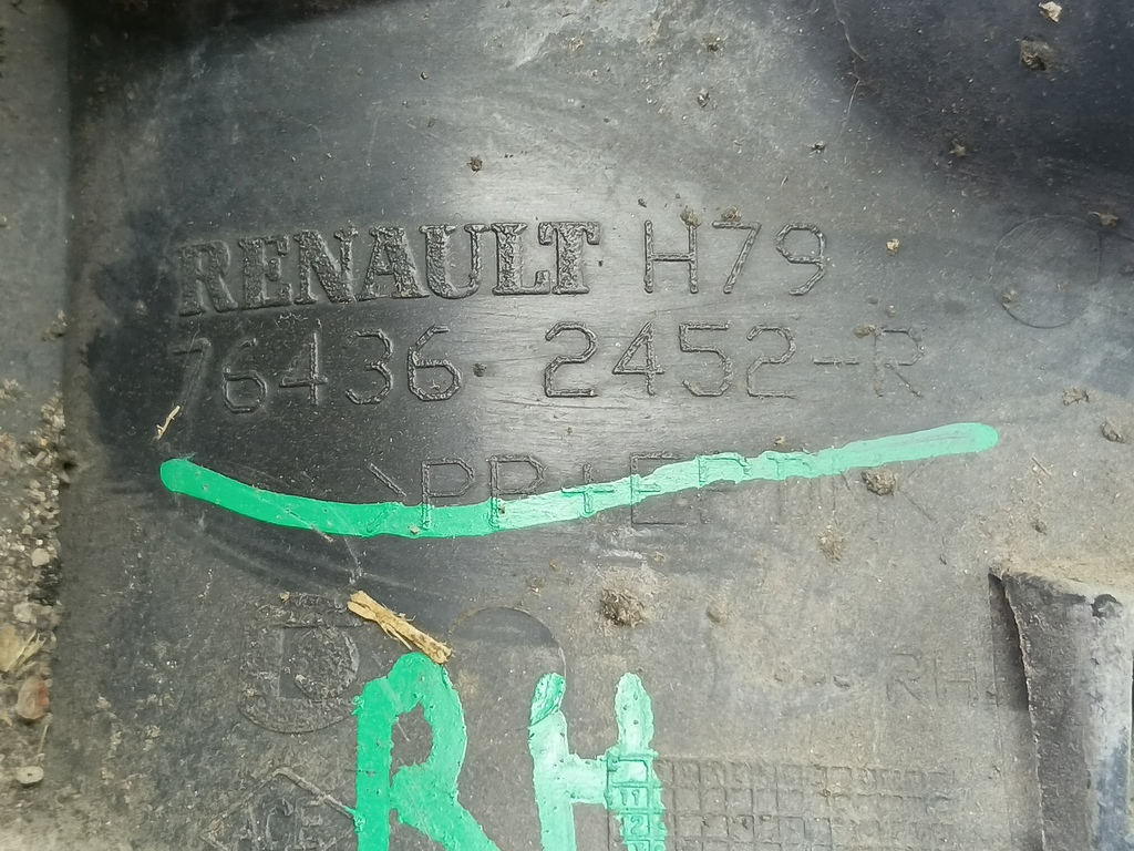 накладка крыла переднего Renault Duster  764362452R, 1780 рублей, Москва