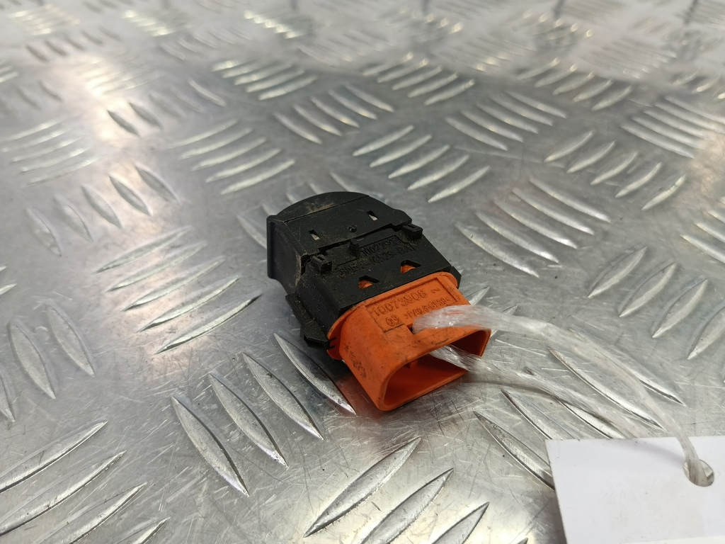 кнопка стеклоподъемника FORD Transit  1746832, 980 рублей, Москва