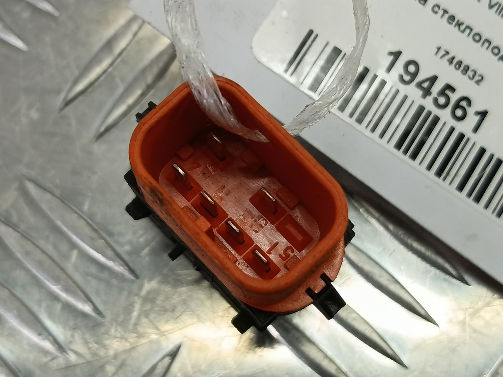 кнопка стеклоподъемника FORD Transit  1746832, 980 рублей, Москва