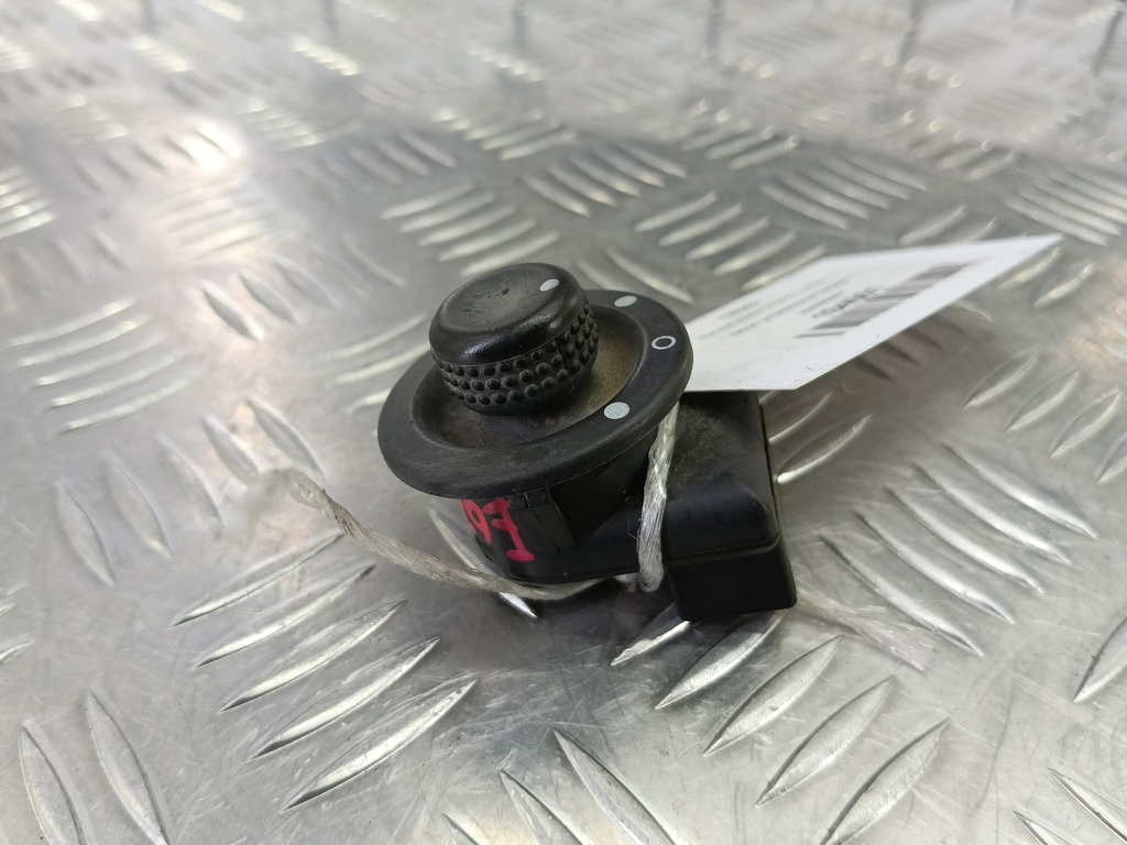 кнопка регулировки зеркал Renault Master  8200002442, 980 рублей, Москва