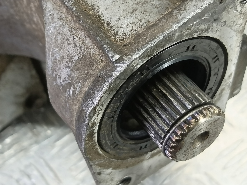 кпп раздаточная (раздатка) Hyundai TUCSON 2.0 CRDi AT (112 л.с.)Tucson  I (2004—2011) Внедорожник 4730039200, 36050 рублей, Москва