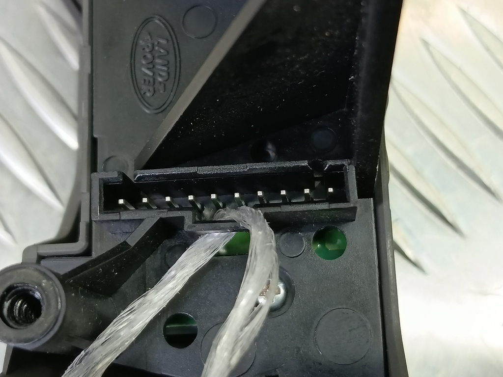 кнопка сигнала LAND ROVER FREELANDER 2.2 TD MT (150 л.с.)Freelander  II (2006—2010) Внедорожник XPD500760, 520 рублей, Москва