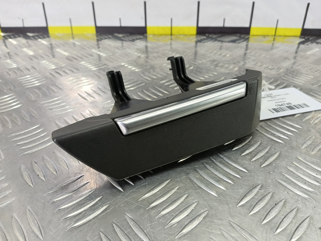 кнопка сигнала LAND ROVER FREELANDER 2.2 TD MT (150 л.с.)Freelander  II (2006—2010) Внедорожник XPD500700, 520 рублей, Москва