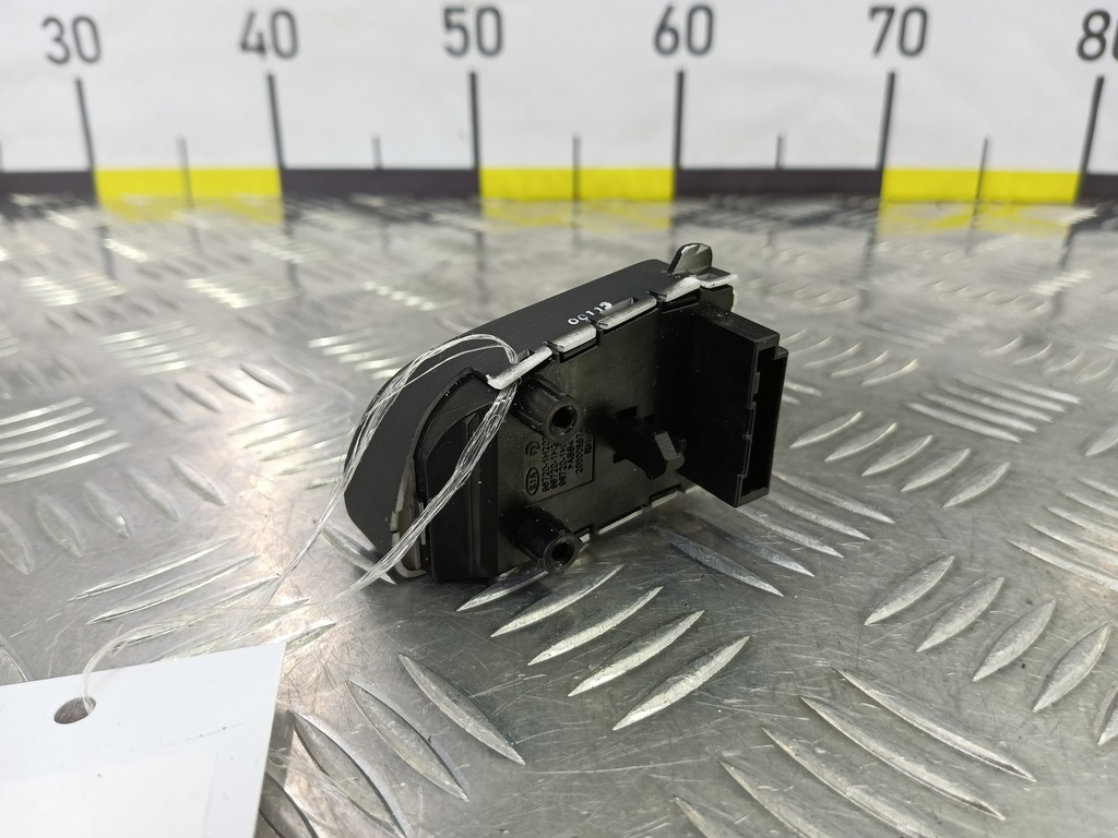 блок кнопок Kia Ceed  967201H200EQ, 980 рублей, Москва