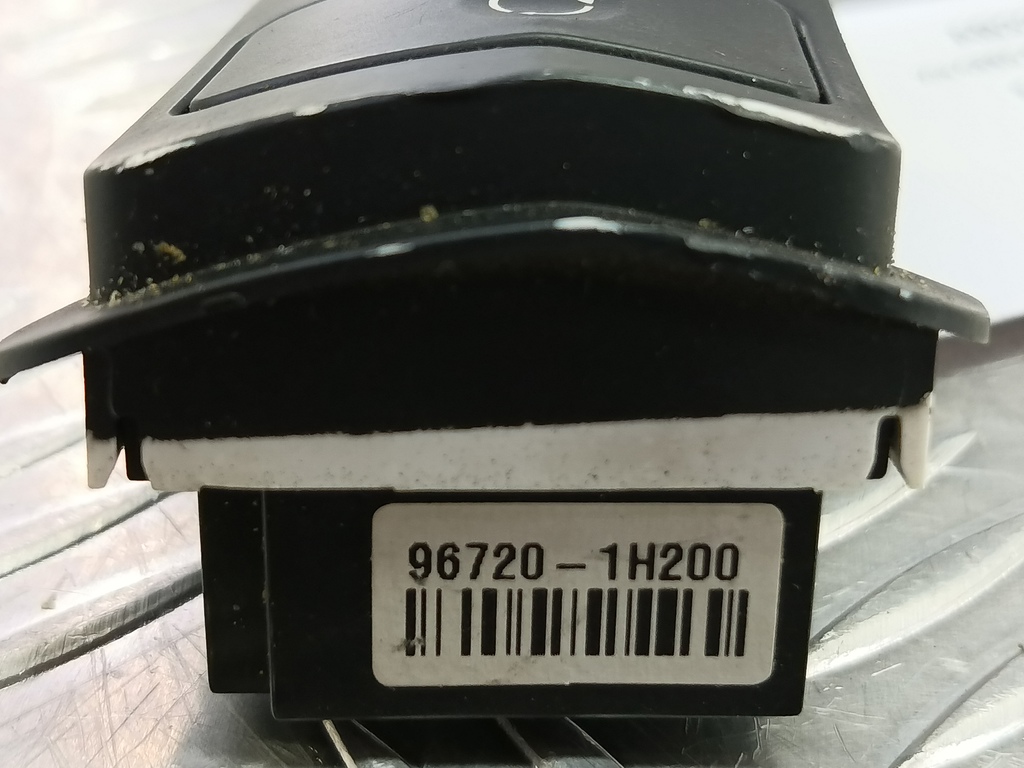 блок кнопок Kia Ceed  967201H200EQ, 980 рублей, Москва