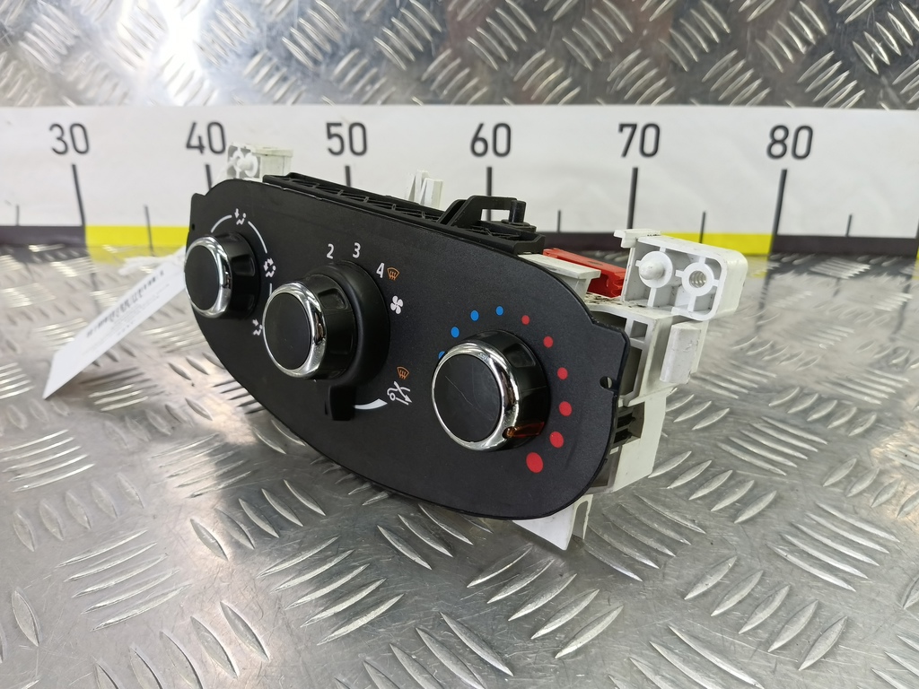 блок управления печкой Renault Duster  275101505R, 2130 рублей, Москва