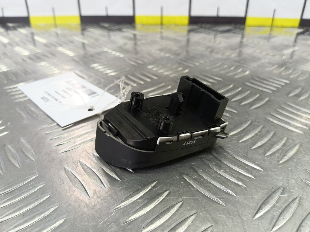 блок кнопок Kia Ceed  967201H000EQ, 2010 рублей, Москва