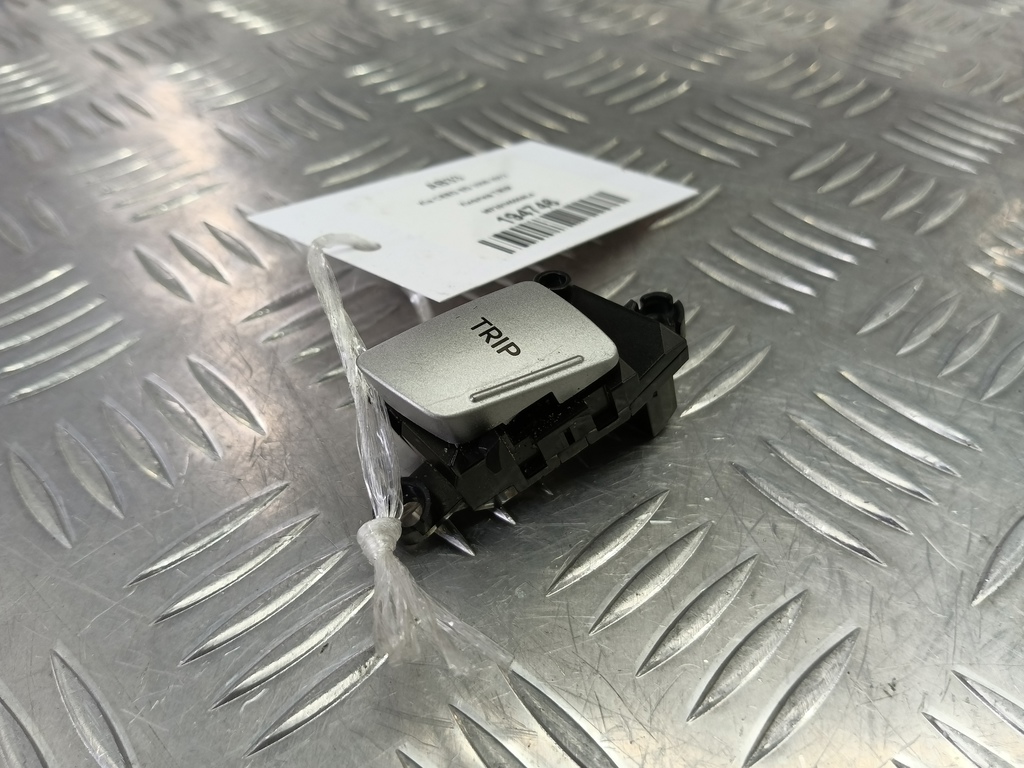 кнопка tip Kia Ceed  967201H550AL4, 630 рублей, Москва