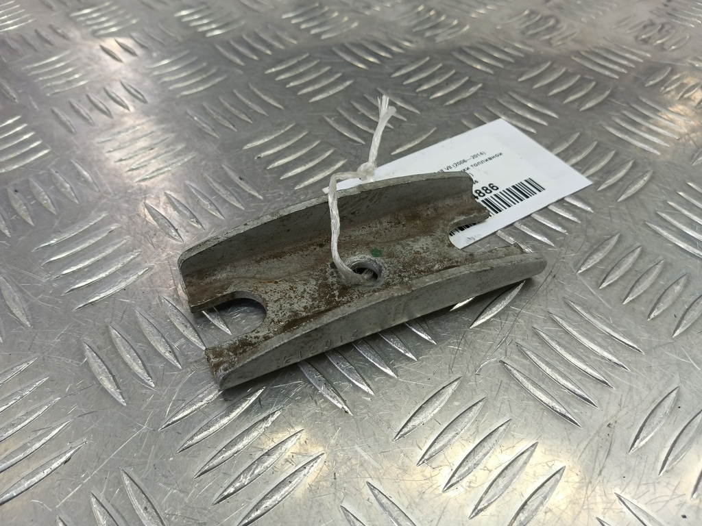 кронштейн форсунки топливной (зажим) FORD Transit  1842766, 520 рублей, Москва