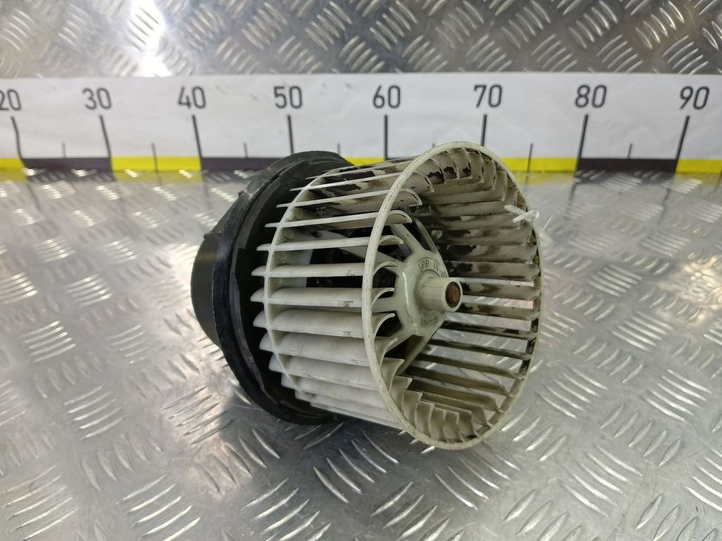 моторчик отопителя FORD Transit  7188531, 2130 рублей, Москва