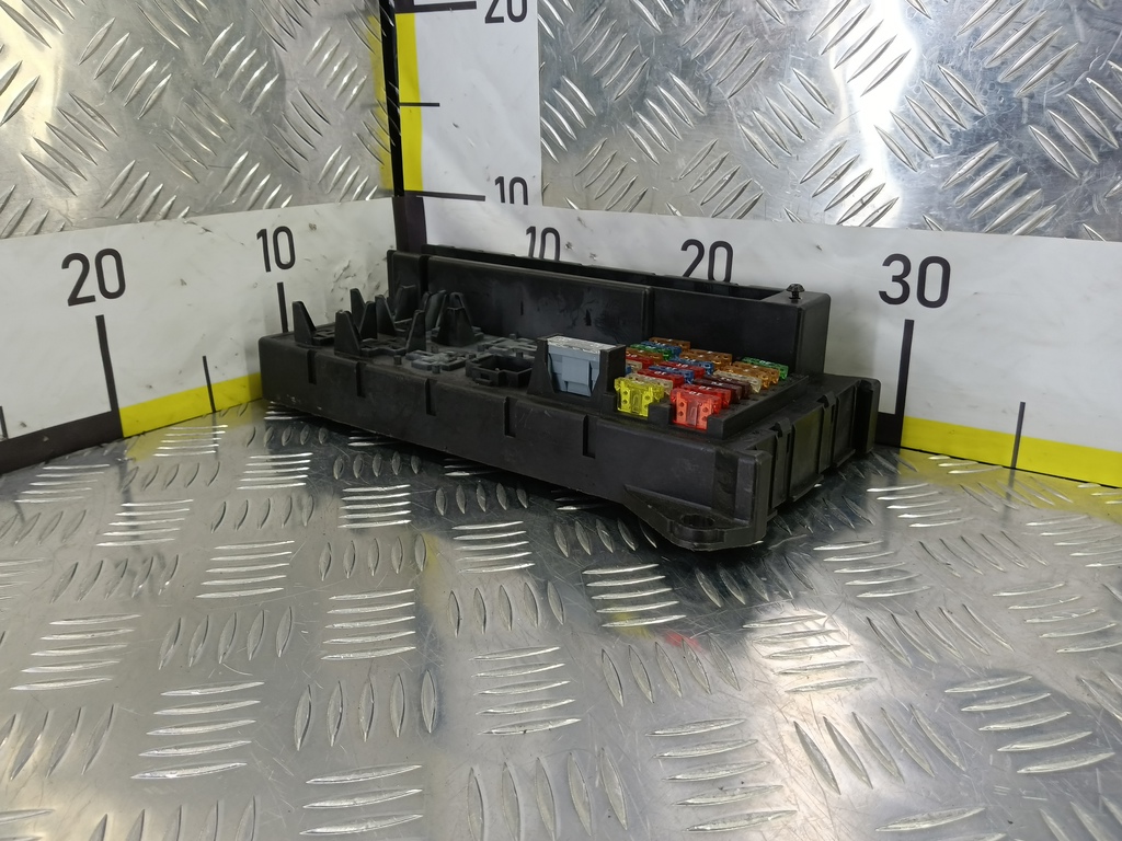 блок предохранителей Volkswagen Crafter  2E0937615B, 2470 рублей, Москва