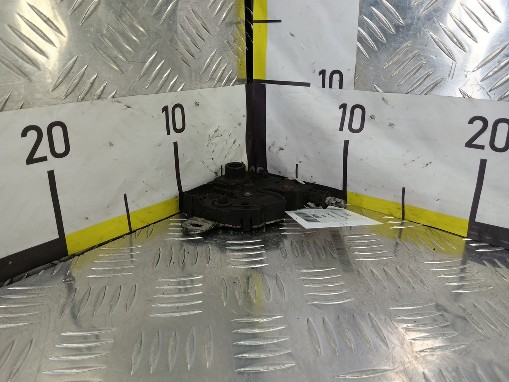 замок капота FORD Transit  4956236, 1210 рублей, Москва