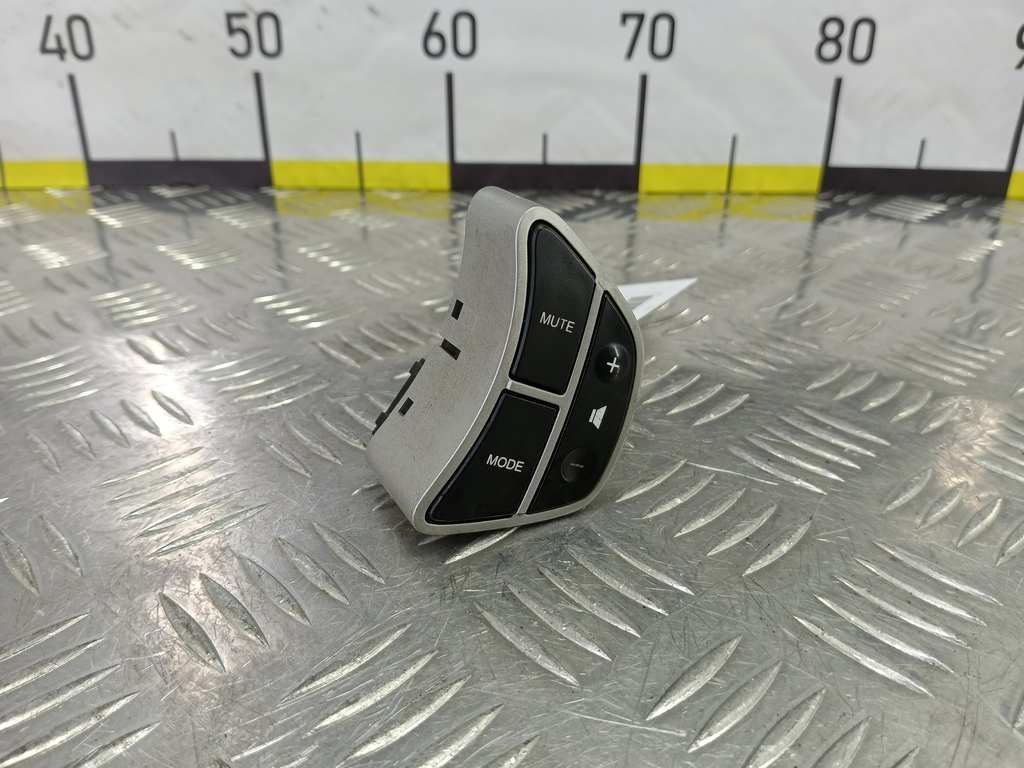 блок кнопок Kia Ceed  967101H2001S, 630 рублей, Москва