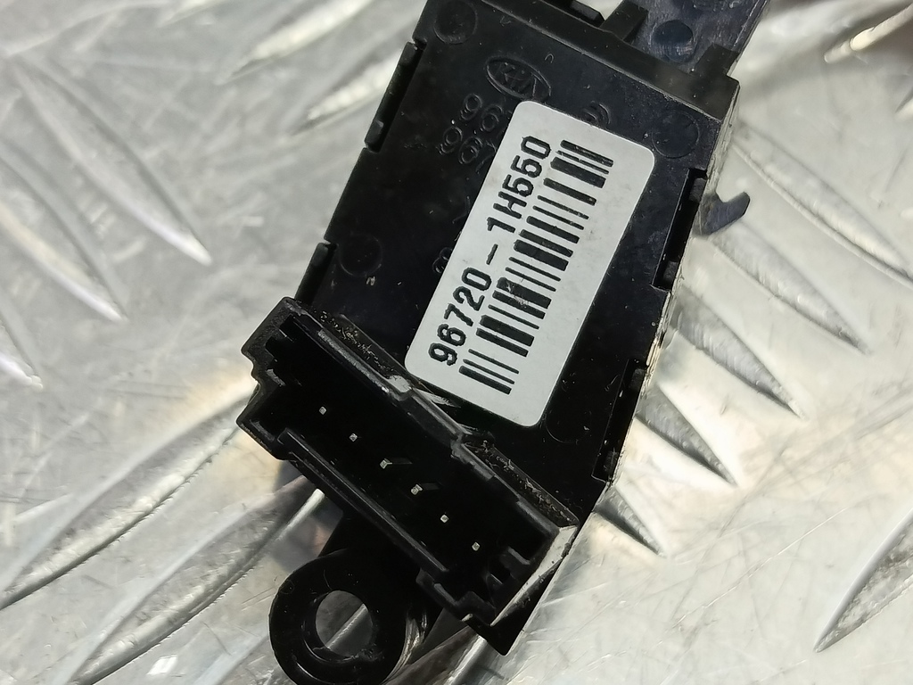 кнопка tip Kia Ceed  967201H550AL4, 630 рублей, Москва