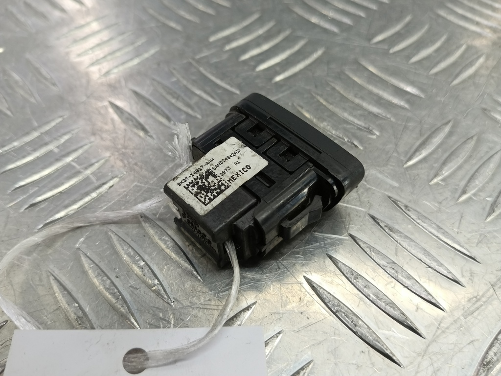 кнопка центрального замка FORD Transit  1797719, 980 рублей, Москва