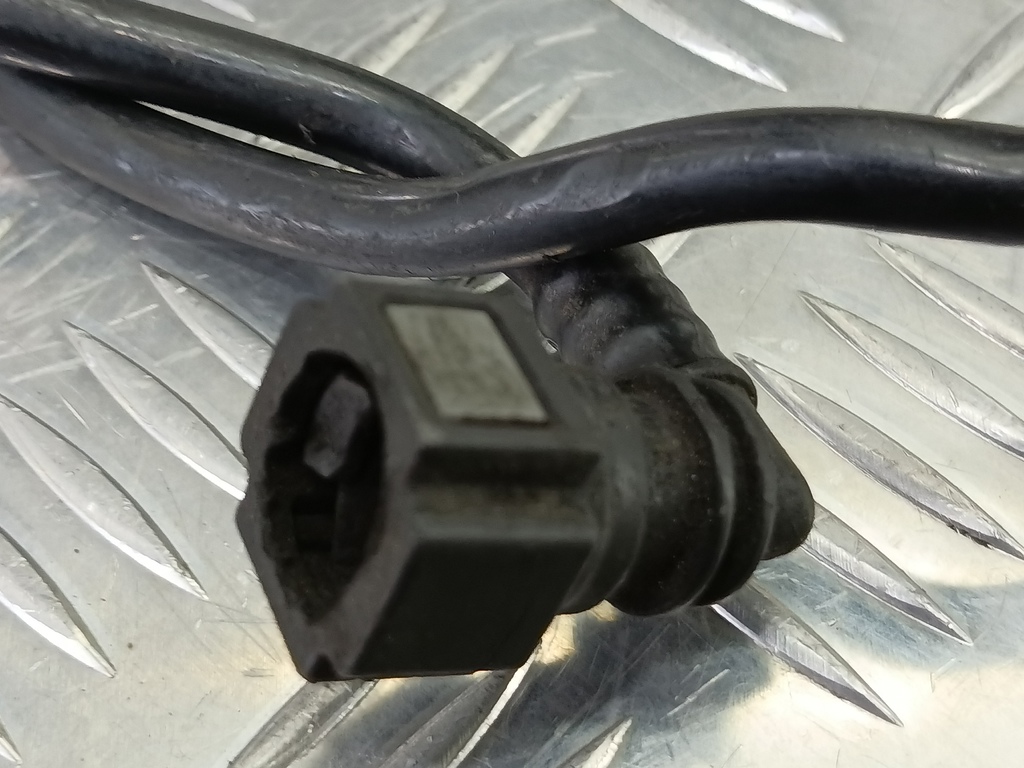 трубка радиатора FORD Transit  1370866, 2700 рублей, Москва