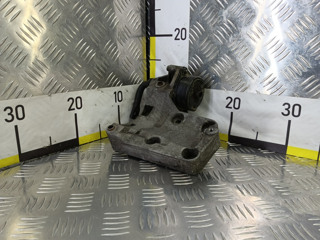 кронштейн компрессора кондиционера LAND ROVER RANGE ROVER  JPD000050, 5230 рублей, Москва