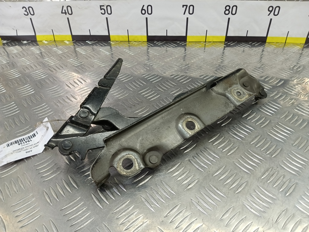 петля крышки багажника Jaguar XF 3.0 AT (238 л.с.)XF  I (2007—2011) Седан C2Z12578, 980 рублей, Москва