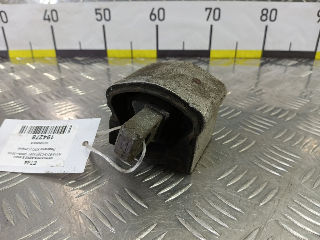 подушка кпп (гитара опора) MERCEDES-BENZ E-класс E 220d 2.1 5G-Tronic (170 л.с.)E-класс  W212/S212/C207/A207 (2009—2013) Седан A2122400418, 1550 рублей, Москва