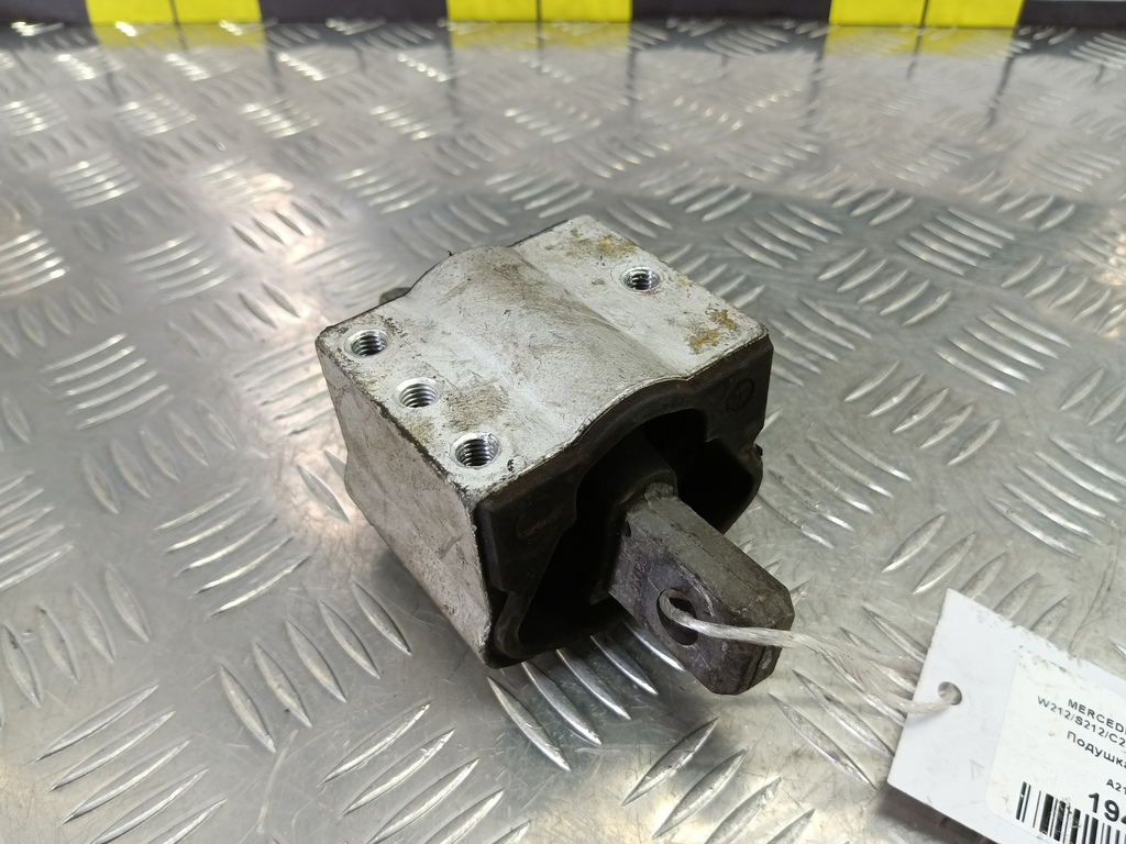 подушка кпп (гитара опора) MERCEDES-BENZ E-класс E 220d 2.1 5G-Tronic (170 л.с.)E-класс  W212/S212/C207/A207 (2009—2013) Седан A2122400418, 1550 рублей, Москва