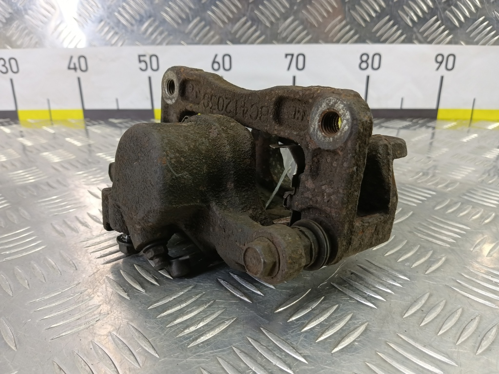 суппорт Opel Antara  4804640, 3510 рублей, Москва