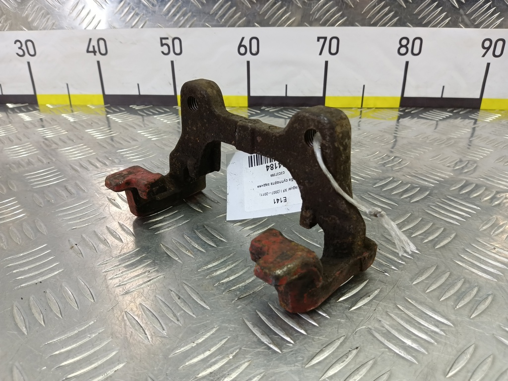 скоба суппорта Jaguar XF 2.7 AT (207 л.с.)XF  I (2007—2011) Седан C2C27289, 2700 рублей, Москва