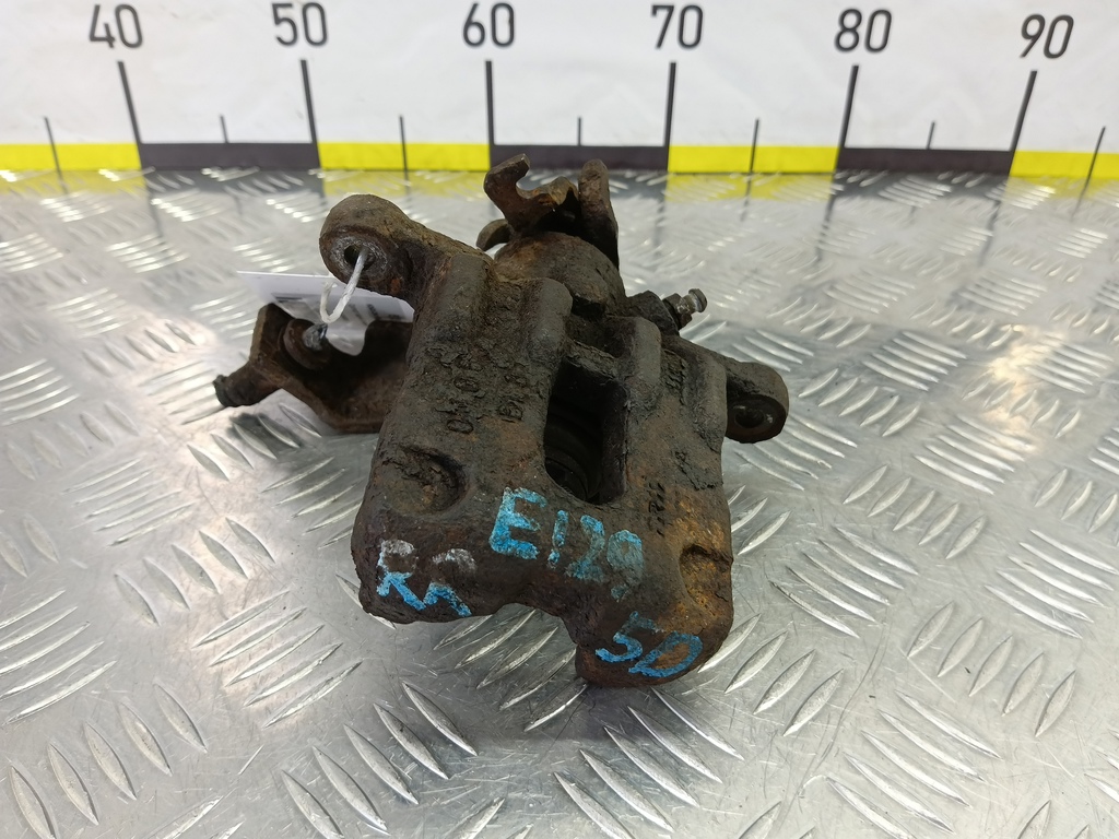 суппорт HONDA Civic 1.8 MT (140 л.с.)Civic  VIII (2005—2009) Хетчбэк 43018SMGE01, 4200 рублей, Москва