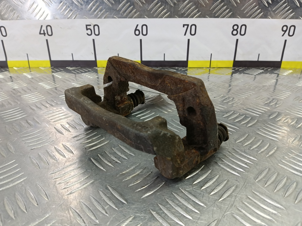 скоба суппорта MAZDA CX-7  LF242628X, 630 рублей, Москва