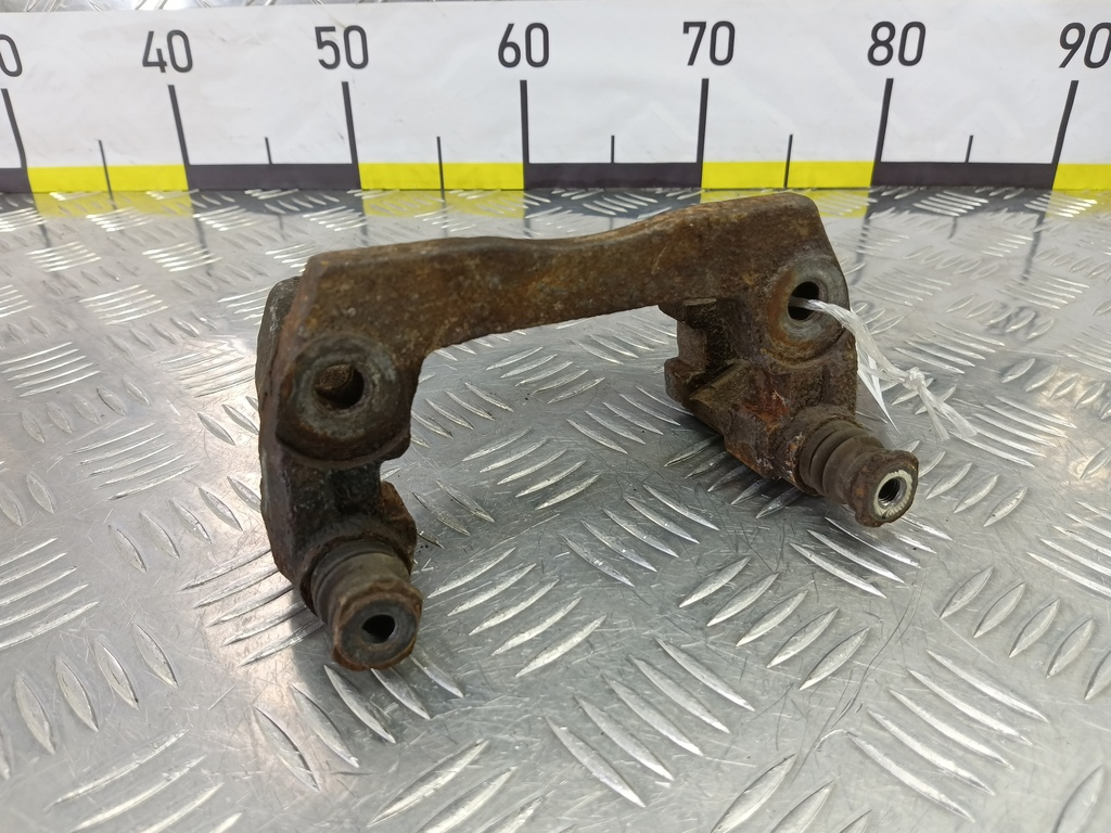 скоба суппорта MAZDA CX-7  LF242628X, 630 рублей, Москва