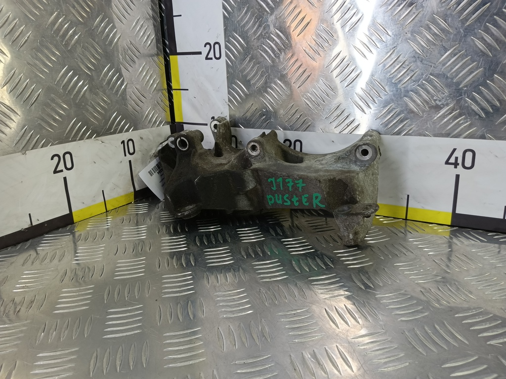 кронштейн генератора Renault Duster  8200473400, 1210 рублей, Москва