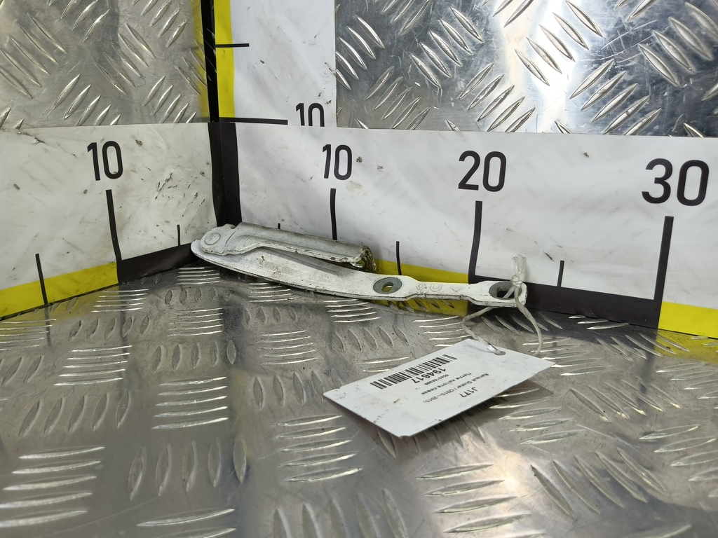 петля капота Renault Duster  654016409R, 2700 рублей, Москва