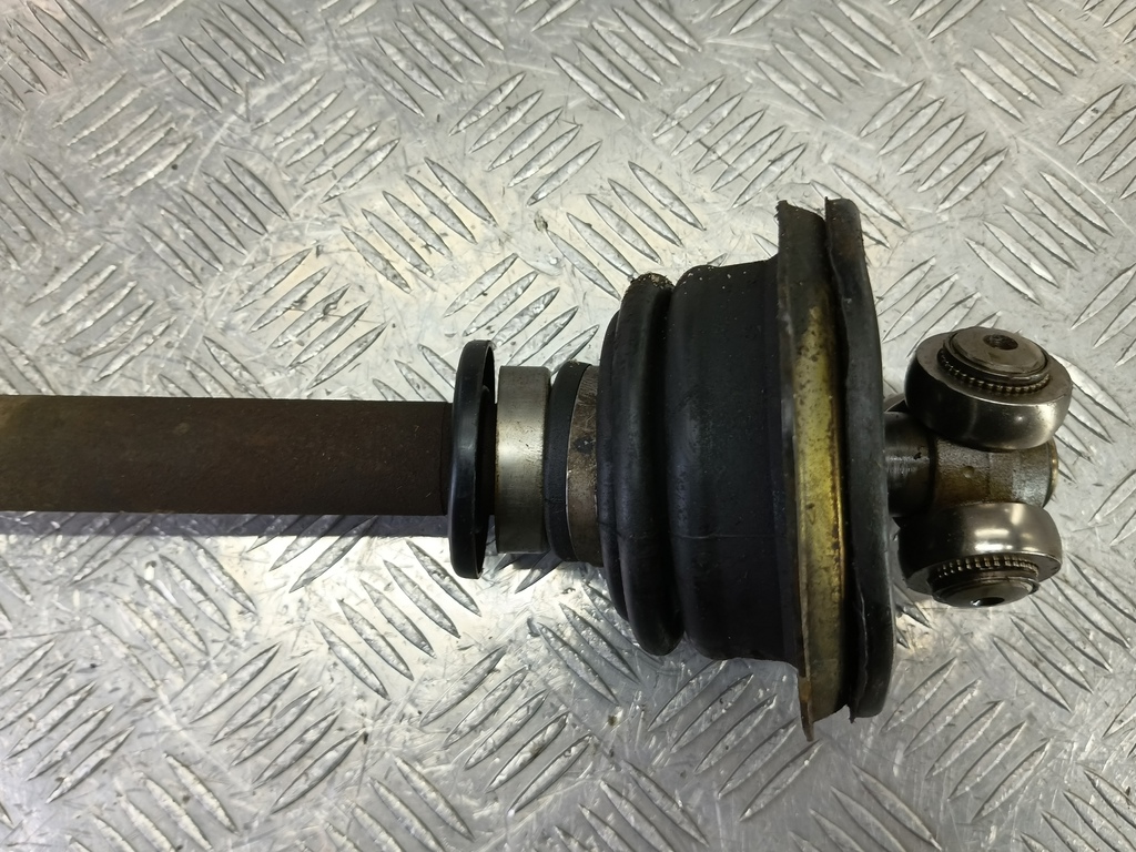 привод Opel Vivaro  4409210, 2130 рублей, Москва