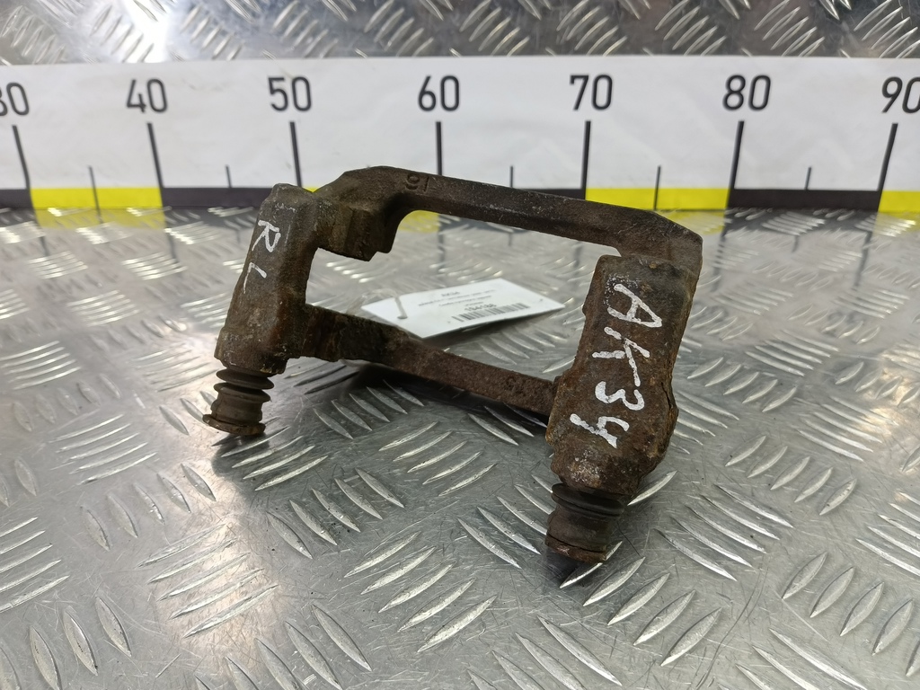 скоба суппорта MAZDA CX-7  LF242628X, 630 рублей, Москва