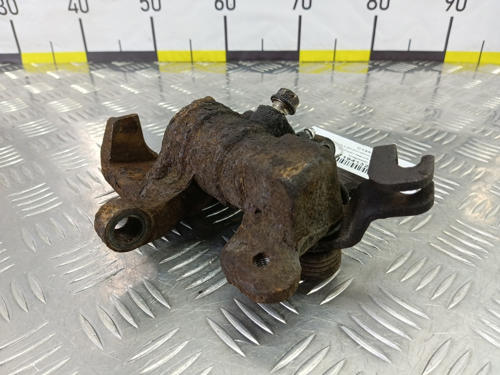 суппорт MAZDA 6  GJZA2699ZC, 3510 рублей, Москва