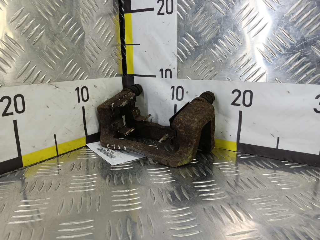 скоба суппорта MITSUBISHI PAJERO SPORT  MR307405, 3620 рублей, Москва